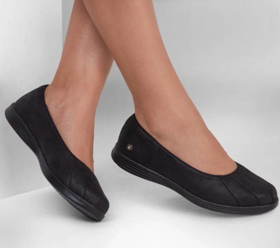 SKECHERS Women's On-The-Go Dreamy Upscale Sneakers in Black
