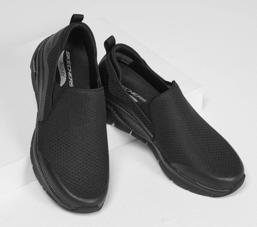 SKECHERS Men's Arch Fit Banlin Sneakers in Black - Comfortable Walking Shoes for Men
