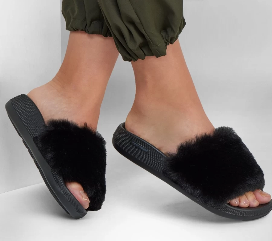 SKECHERS Women's Hyper Slide Sweet Kiss Sandals - Black Comfortable Slide-On Shoes