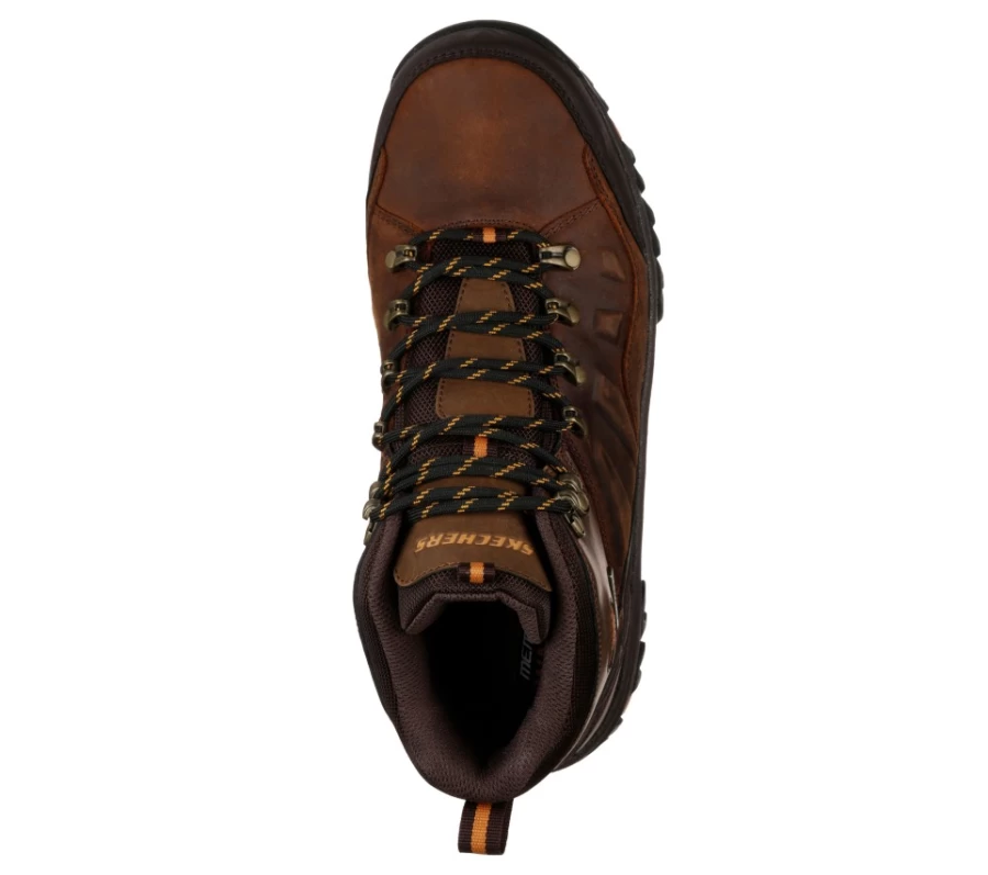 SKECHERS Men's Traven Relaxed Fit Casual Shoes in Brown