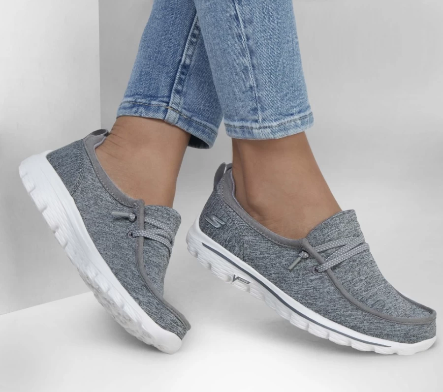 SKECHERS Women's Go Walk 2 - Lightweight Comfortable Walking Shoes in Gray for Spring