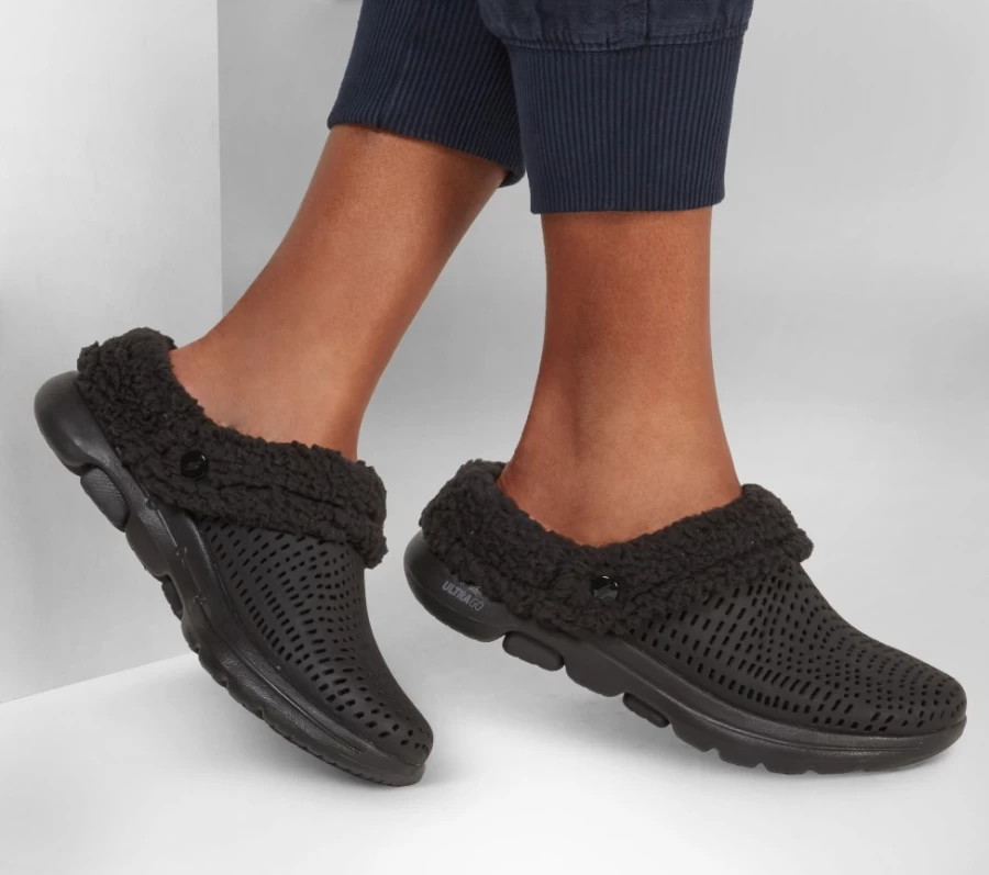 SKECHERS Women's Gowalk 5 Foamies Slip-On Walking Shoes - Black Relaxed Fit