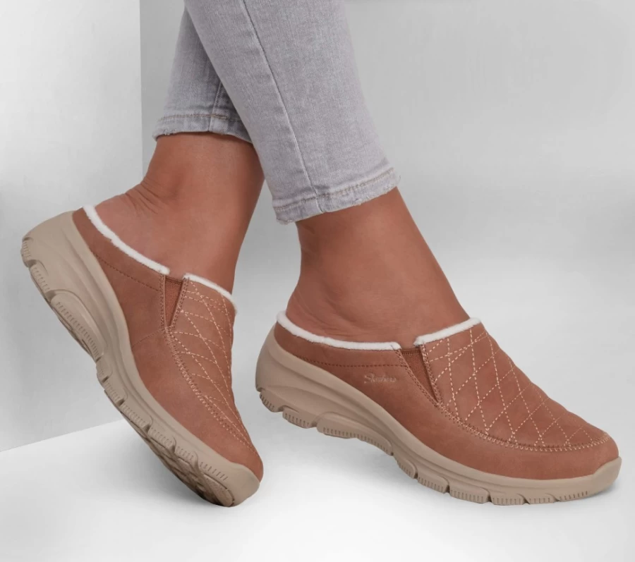 SKECHERS Women's Brown Relaxed Fit Road Trip Casual Sneakers