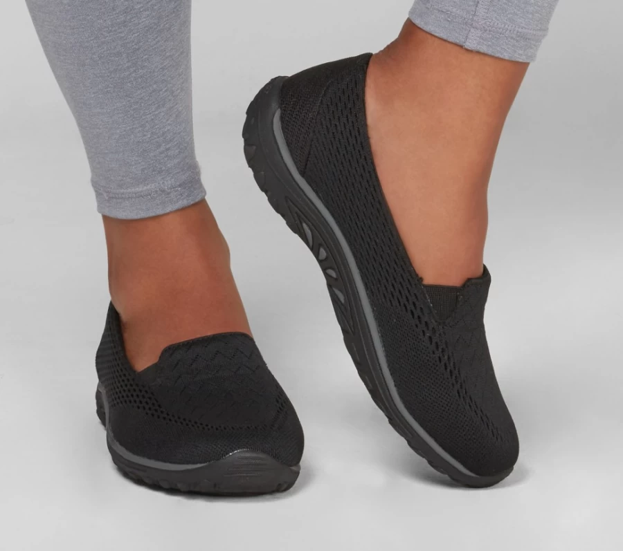 SKECHERS Women's Relaxed Fit Reggae Fest - Willows Black Casual Shoes