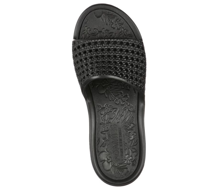 SKECHERS Women's Arch Fit Ascend Foamies Sneakers in Black - Comfortable Slip-On Walking Shoes