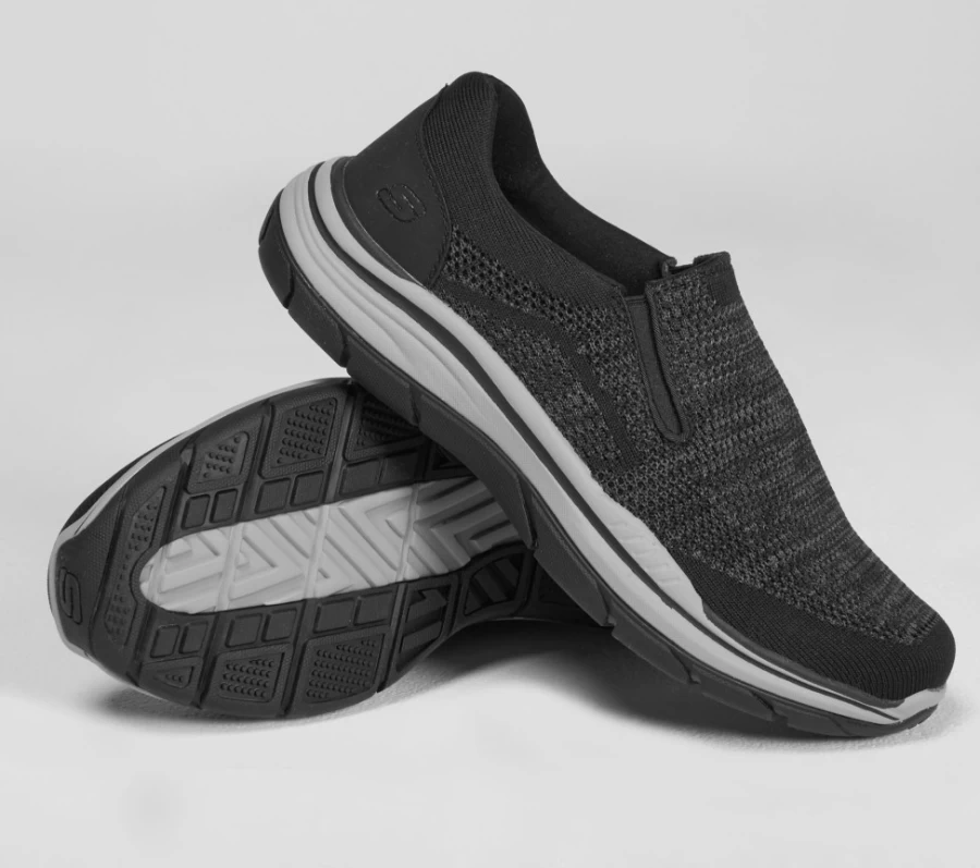 SKECHERS Men's Arago Extra Wide Relaxed Fit Sneakers in Black - Comfortable Walking Shoes