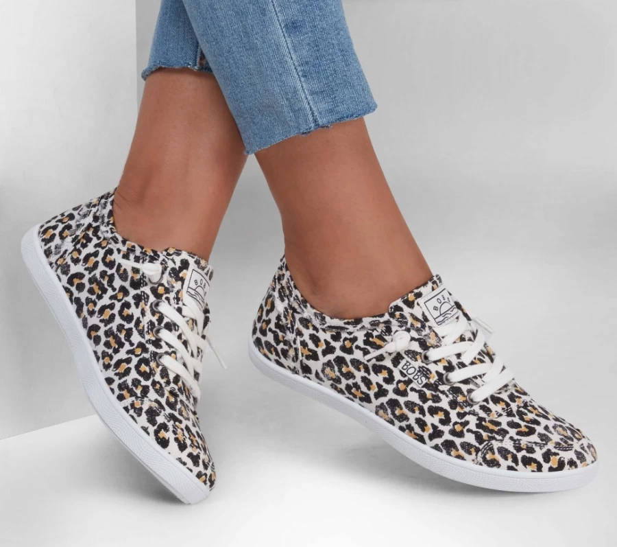 SKECHERS Women's Leopard Print Bobs B Cute - Feline Gal Sneakers