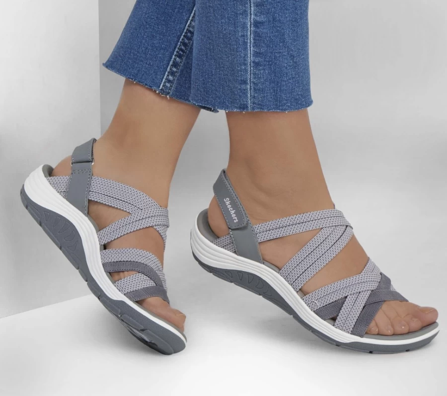 SKECHERS Women's Gray & White Reggae Cup - Smitten By You Sneakers