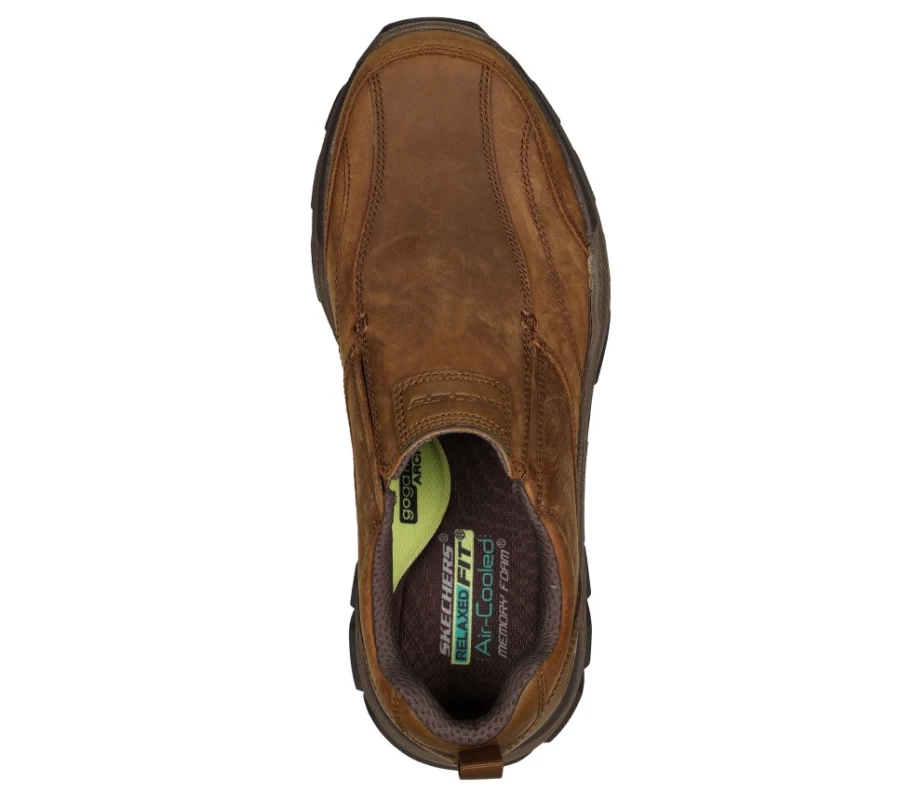 SKECHERS Men's Relaxed Fit Lowry Desert Casual Shoes - Respected Style