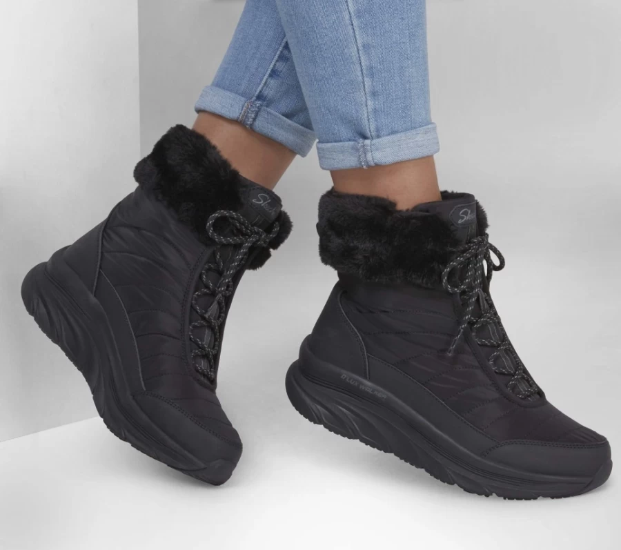 SKECHERS Women's D'Lux Walker Relaxed Fit Winter Boots - Black